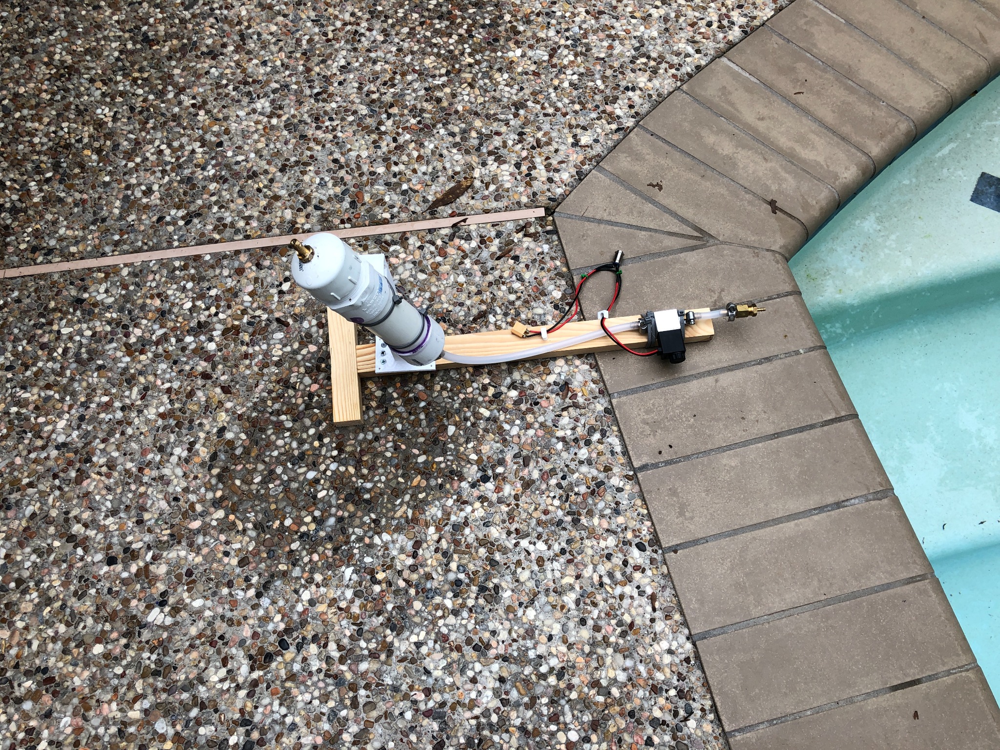 Early liquid-fuel prototype