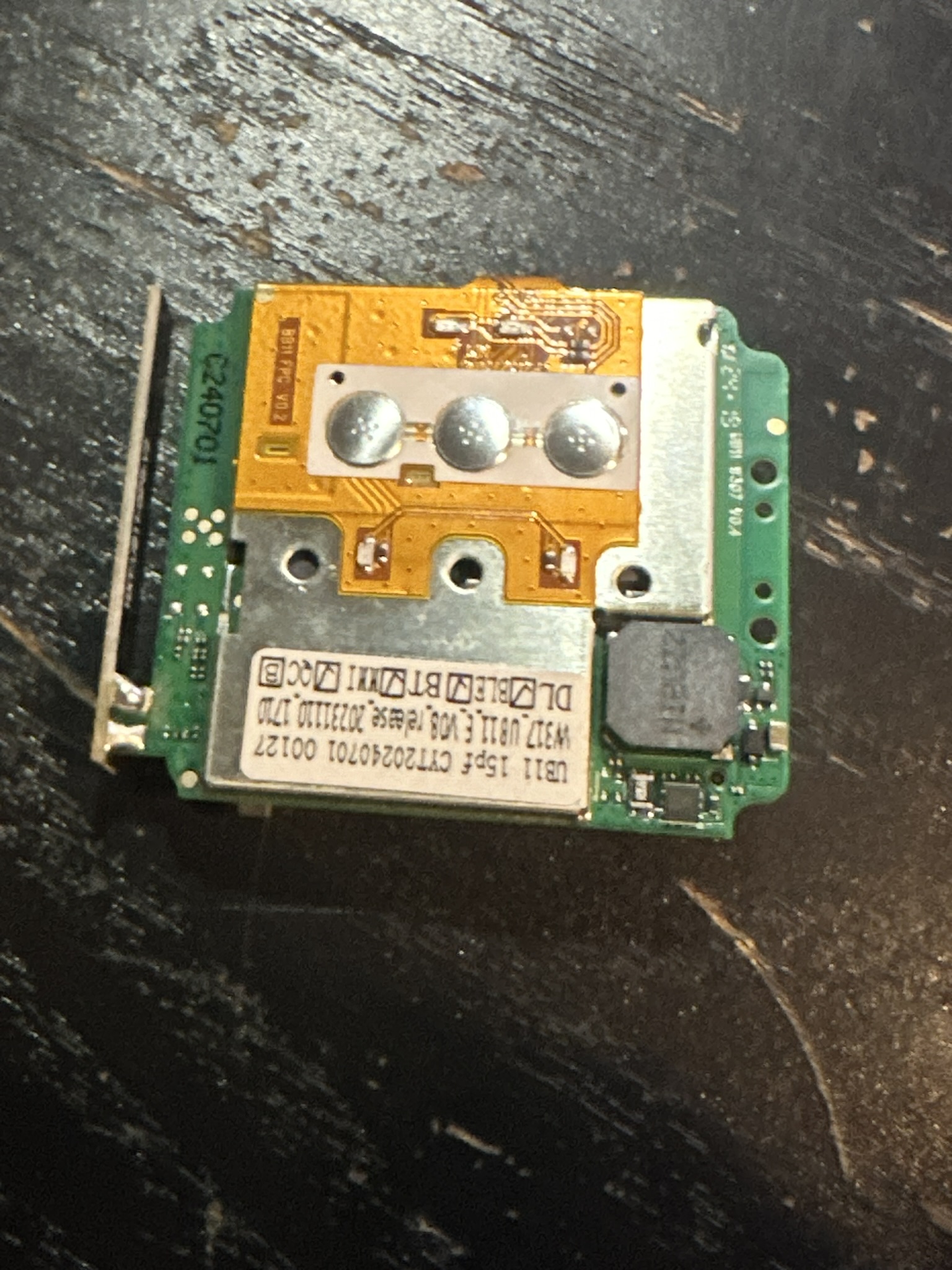Competing GPS tracker teardown